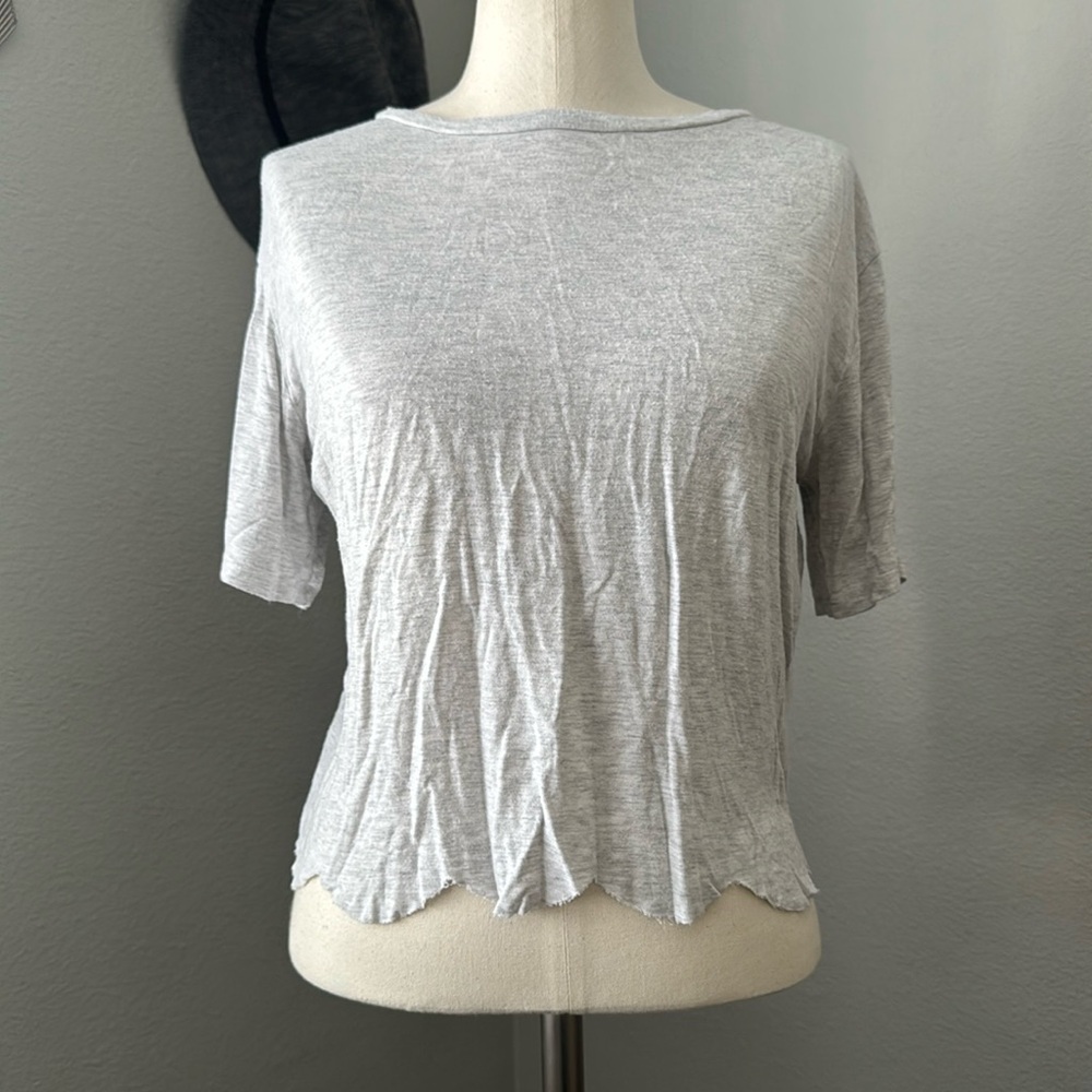 Socialite - crop scallop top